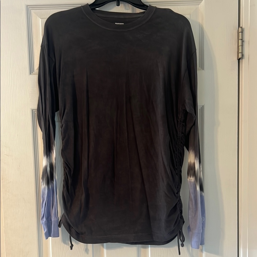 Women's Black and Blue Long Sleeve Top